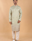 Pista Majesty Kurta