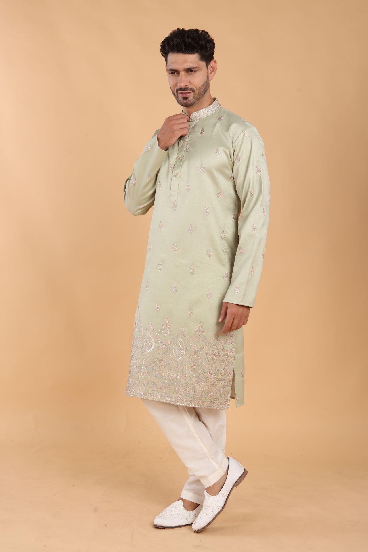 Pista Majesty Kurta