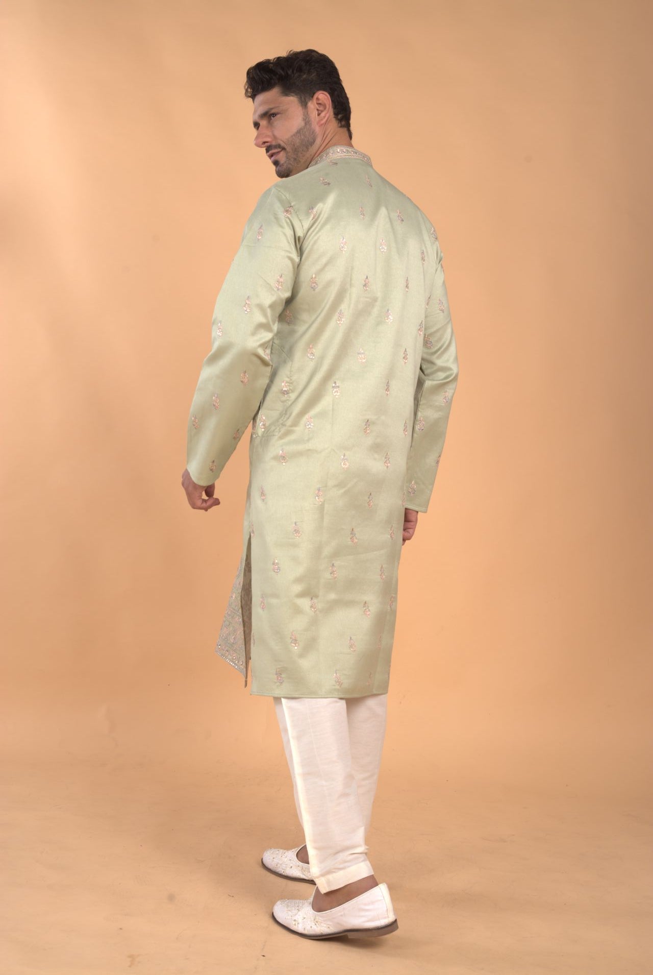 Pista Majesty Kurta