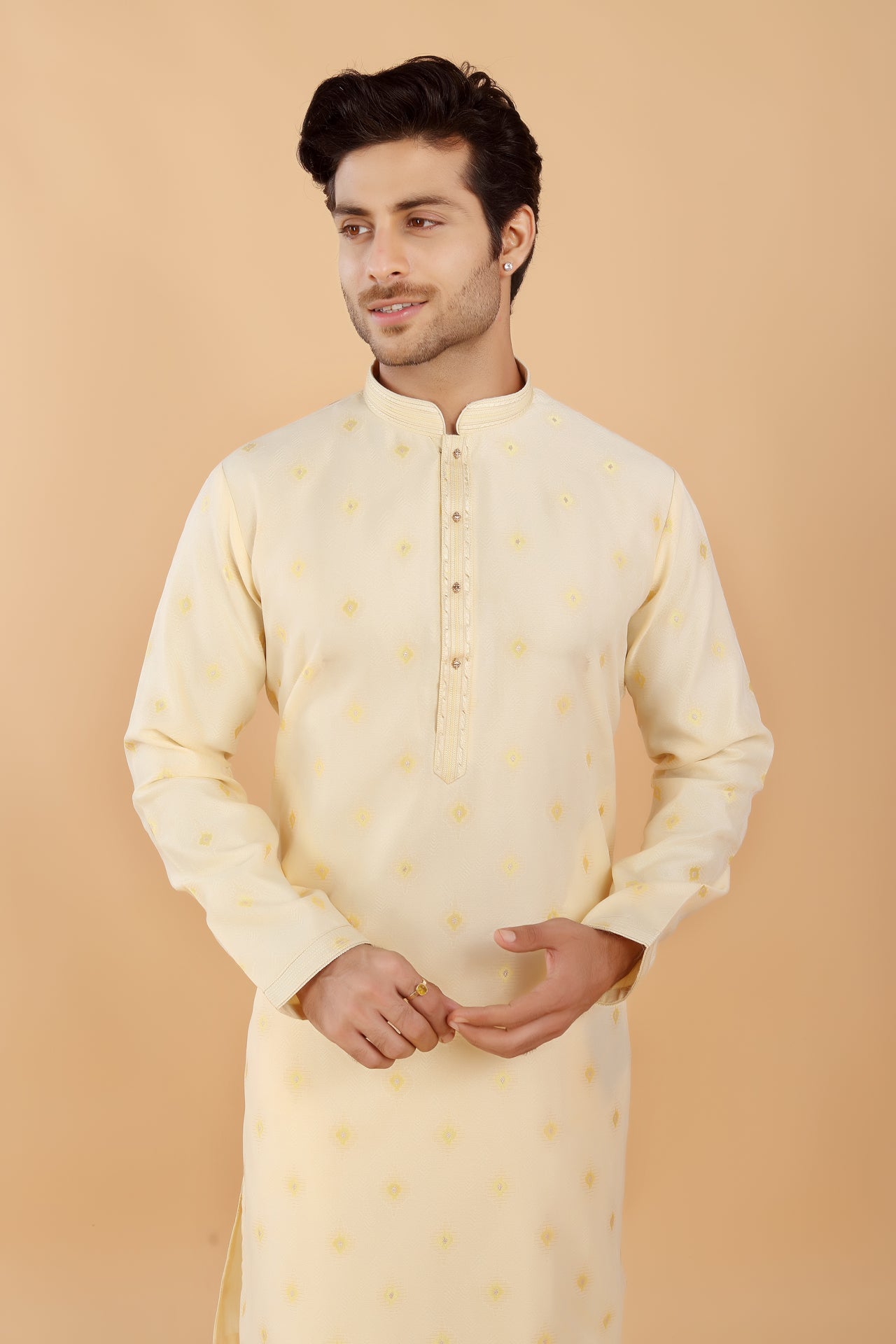 Sunehri Buta Kurta