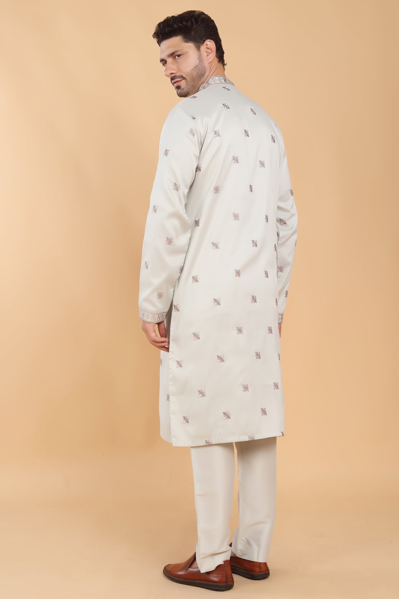 Minty Kurta with That Subtle Spark