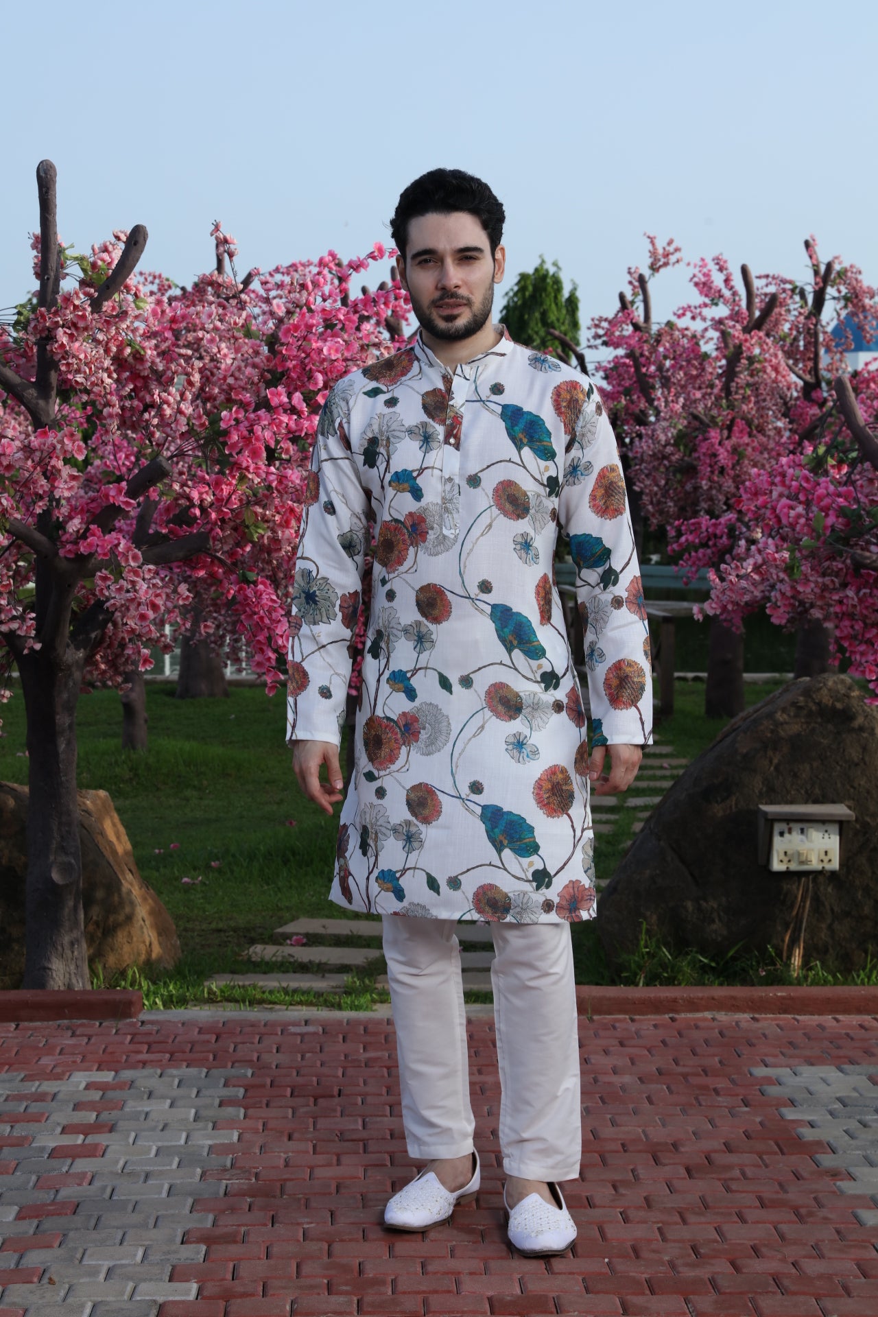 Cream Printed Kurta with Birds & Bloom Motifs