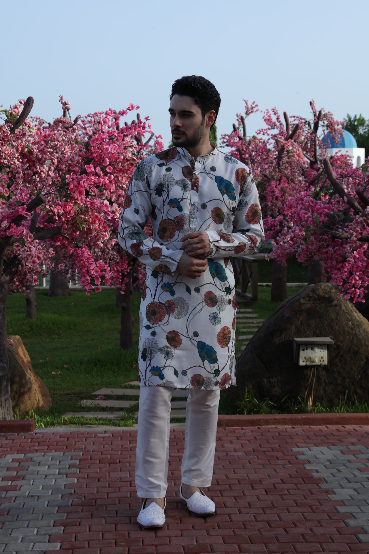 Cream Printed Kurta with Birds & Bloom Motifs