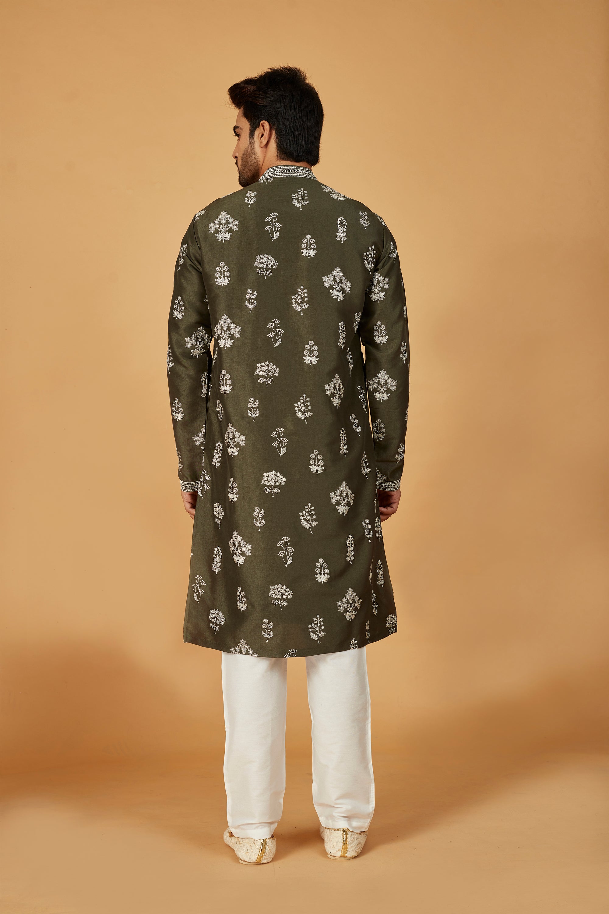 Mehendi green kurta with white motif work