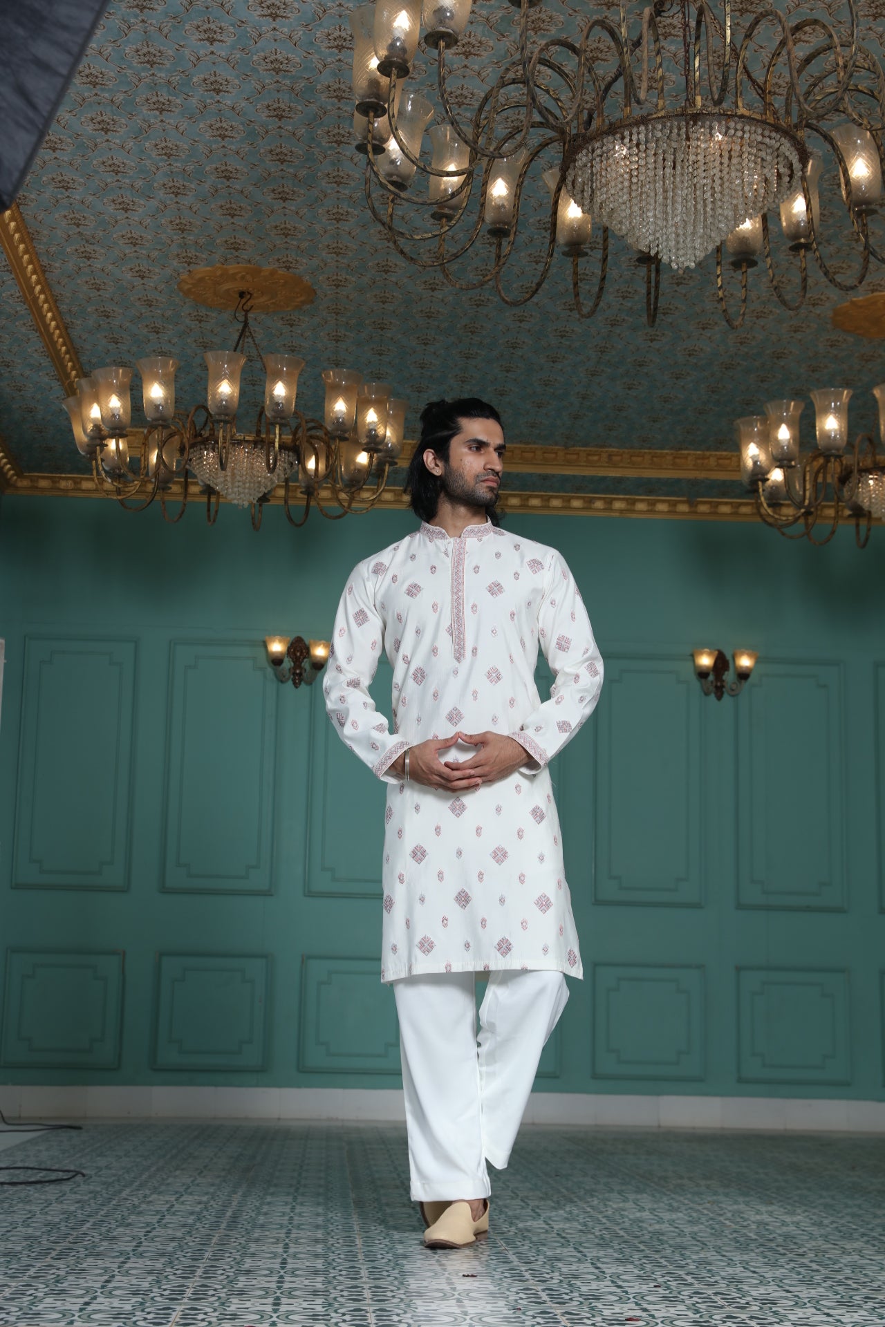 White Butti Embroidered Kurta