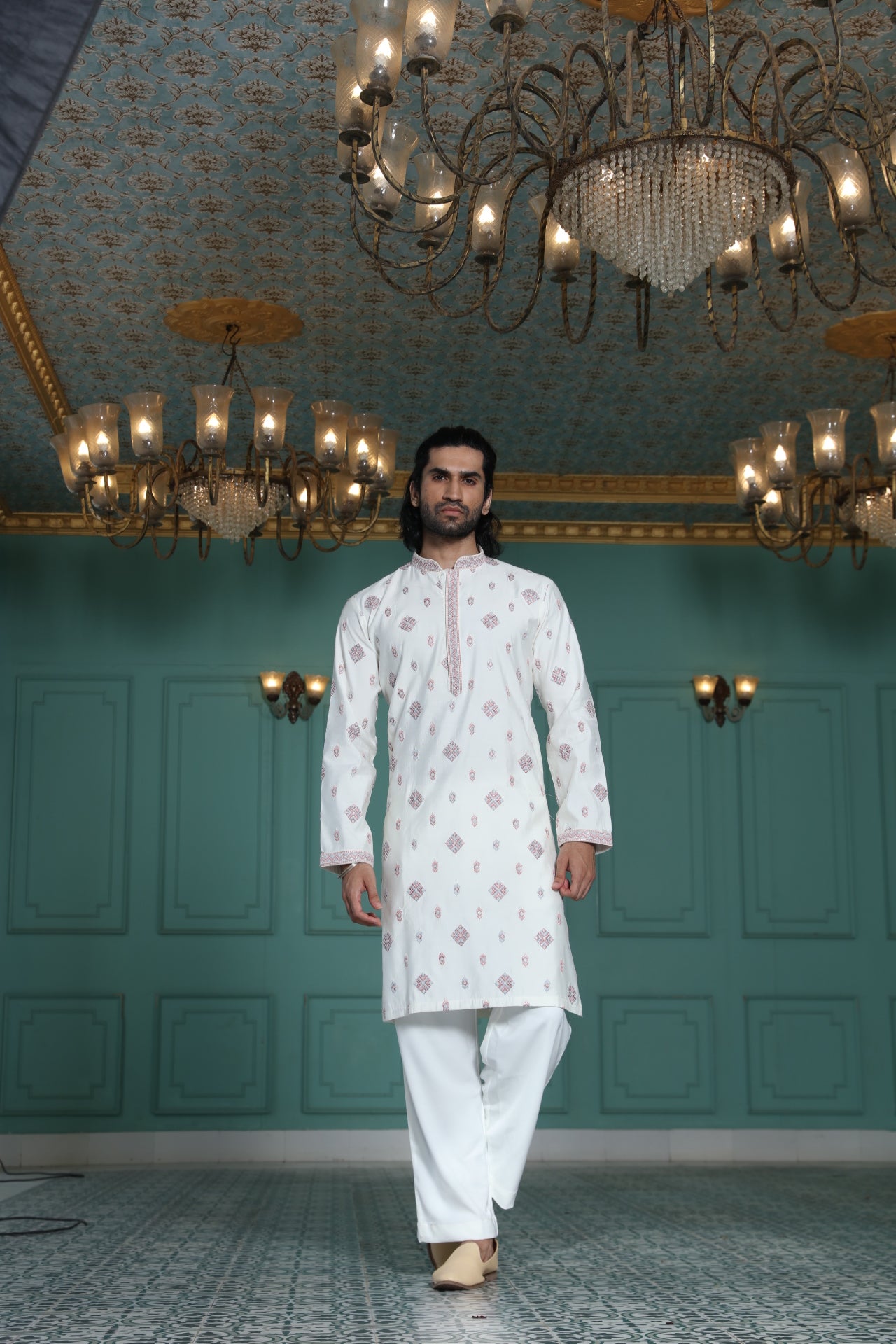 White Butti Embroidered Kurta