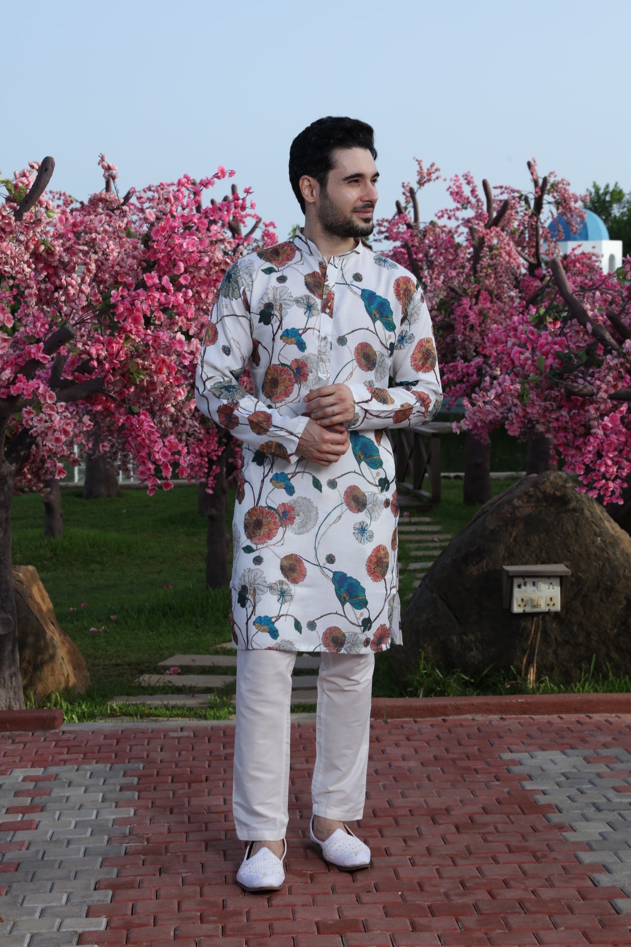 Cream Printed Kurta with Birds &amp; Bloom Motifs